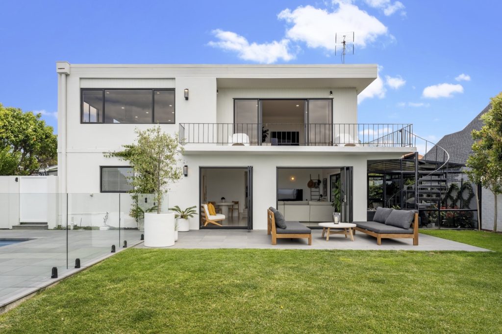 122A Bucklands Beach Road — photographed by Seventh Hour, Auckland