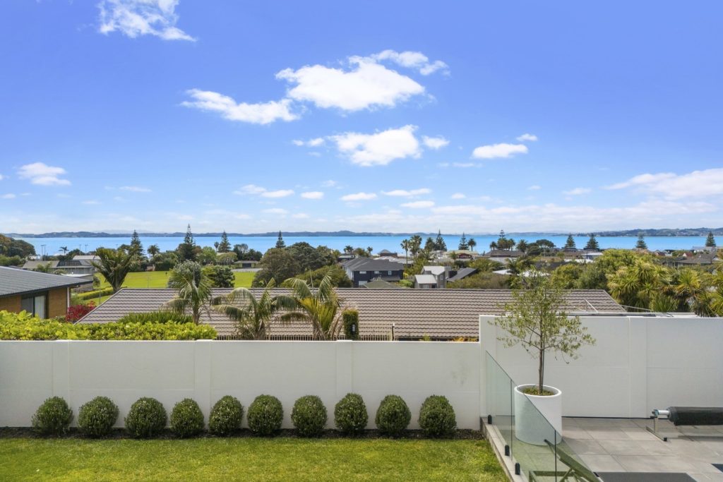 122A Bucklands Beach Road — photographed by Seventh Hour, Auckland