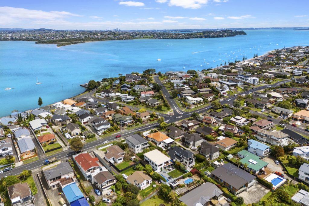 122A Bucklands Beach Road — photographed by Seventh Hour, Auckland