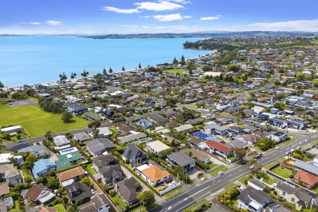 122A Bucklands Beach Road — photographed by Seventh Hour, Auckland