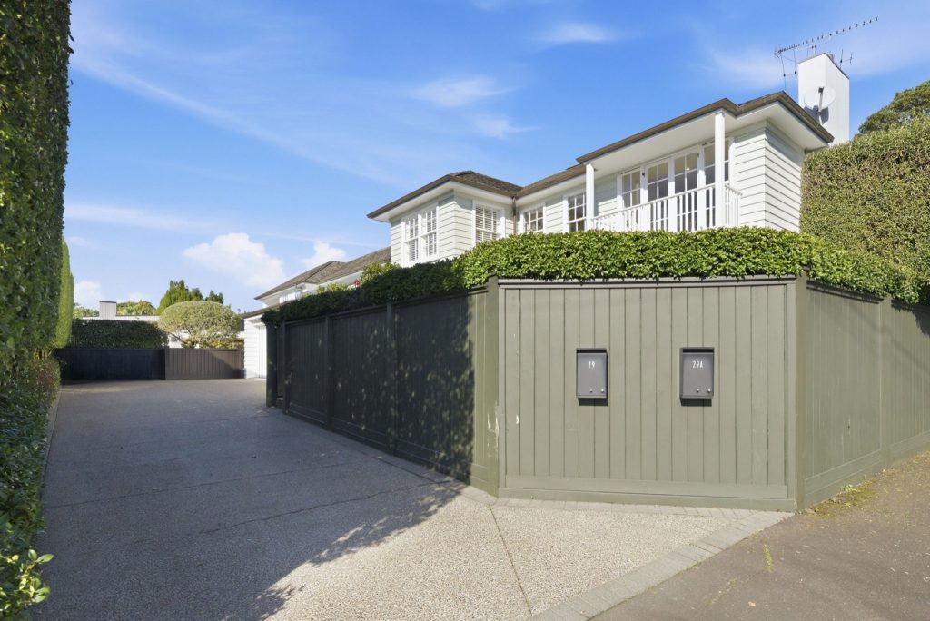 29A Saint Georges Bay Road — photographed by Seventh Hour, Auckland