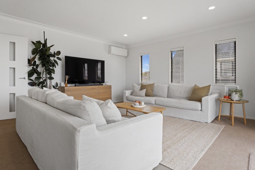 122A Bucklands Beach Road — photographed by Seventh Hour, Auckland
