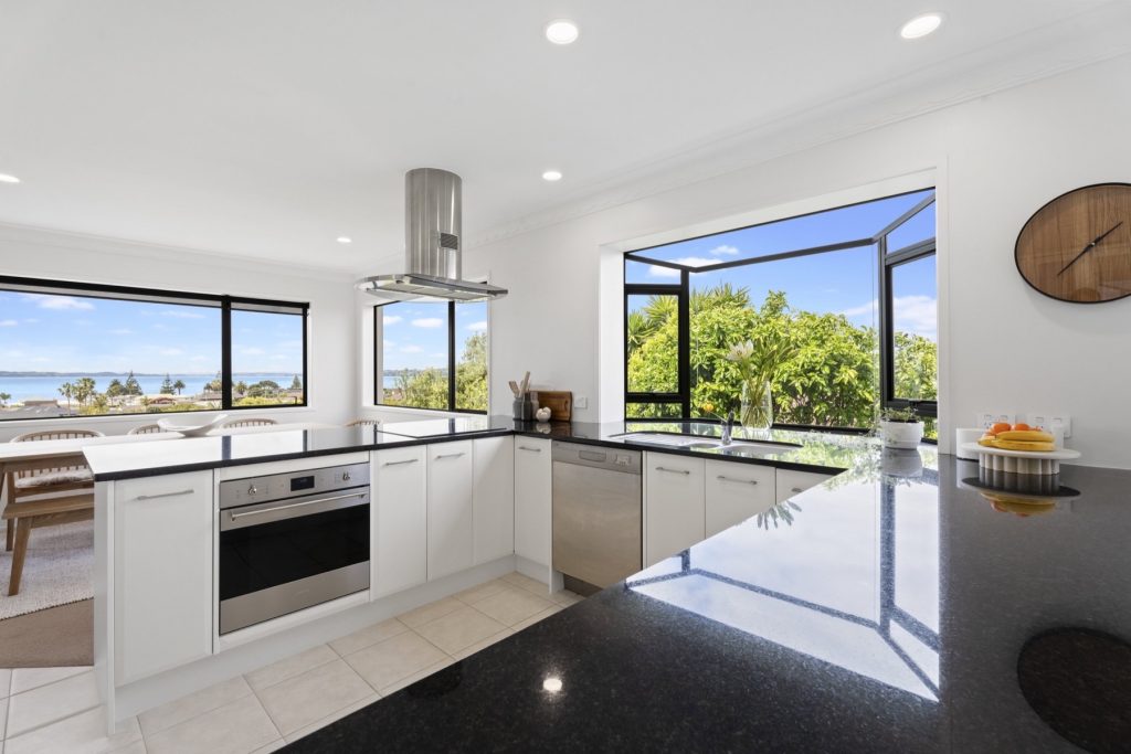 122A Bucklands Beach Road — photographed by Seventh Hour, Auckland