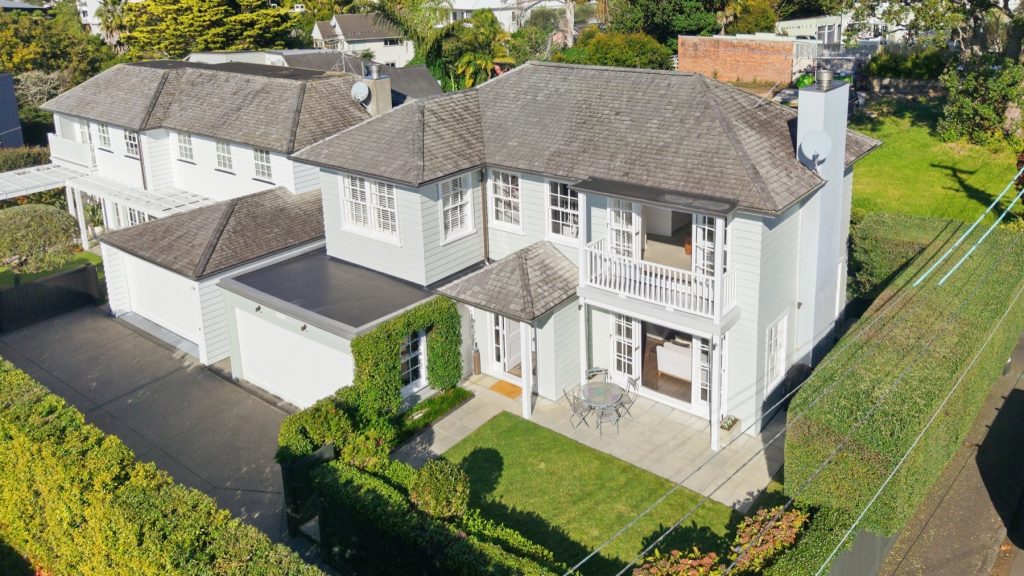 29A Saint Georges Bay Road — photographed by Seventh Hour, Auckland