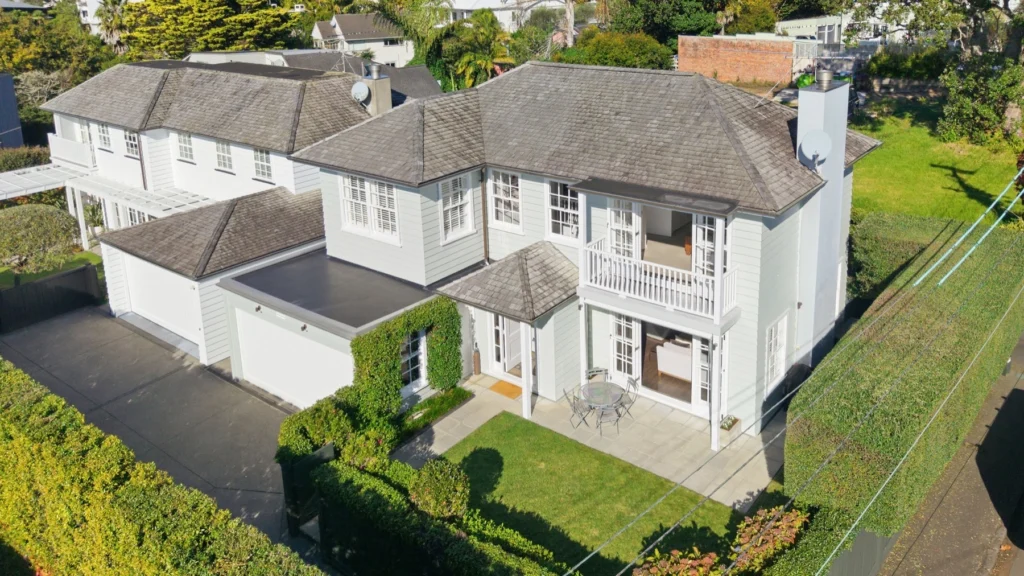 29A Saint Georges Bay Road, Auckland, photograph 34 of 35