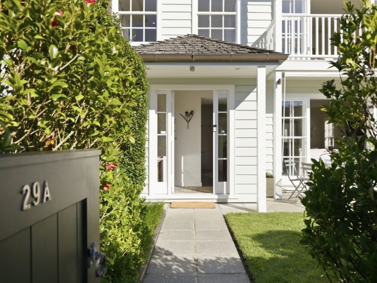 29A Saint Georges Bay Road — photographed by Seventh Hour, Auckland
